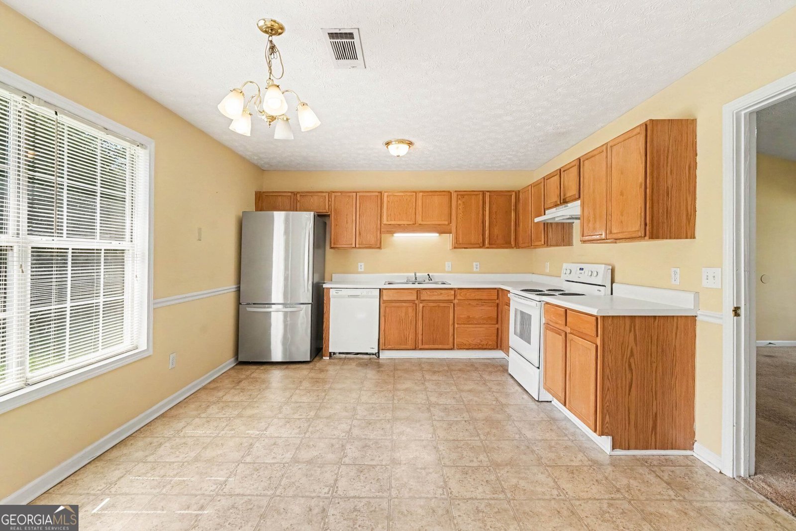 2027 Providence Road Statham - Photo 11