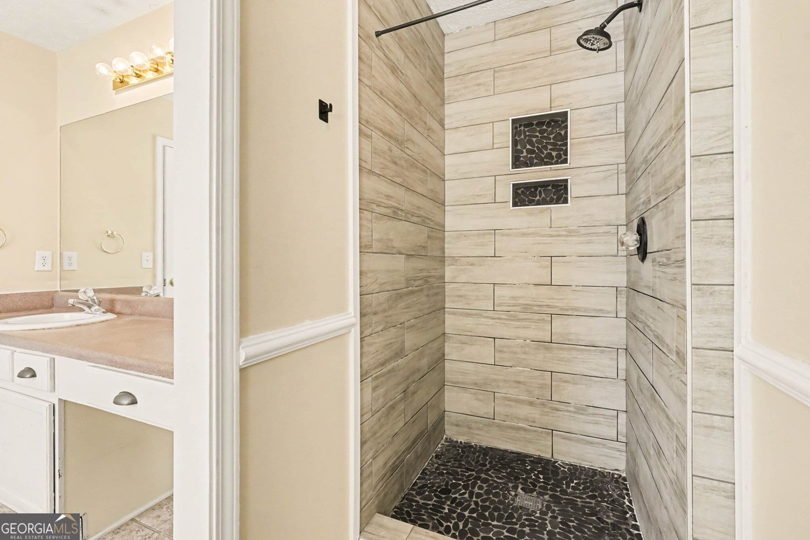 2027 Providence Road Statham - Photo 17
