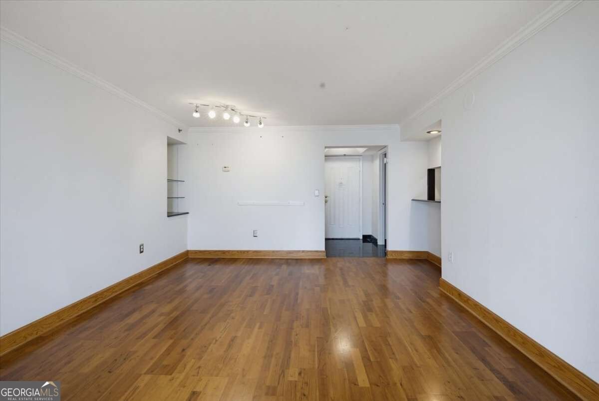 2870 Pharr Court South Atlanta - Photo 6