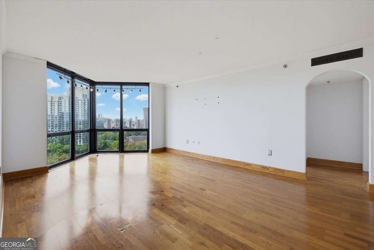 2870 Pharr Court South Atlanta - Photo 8