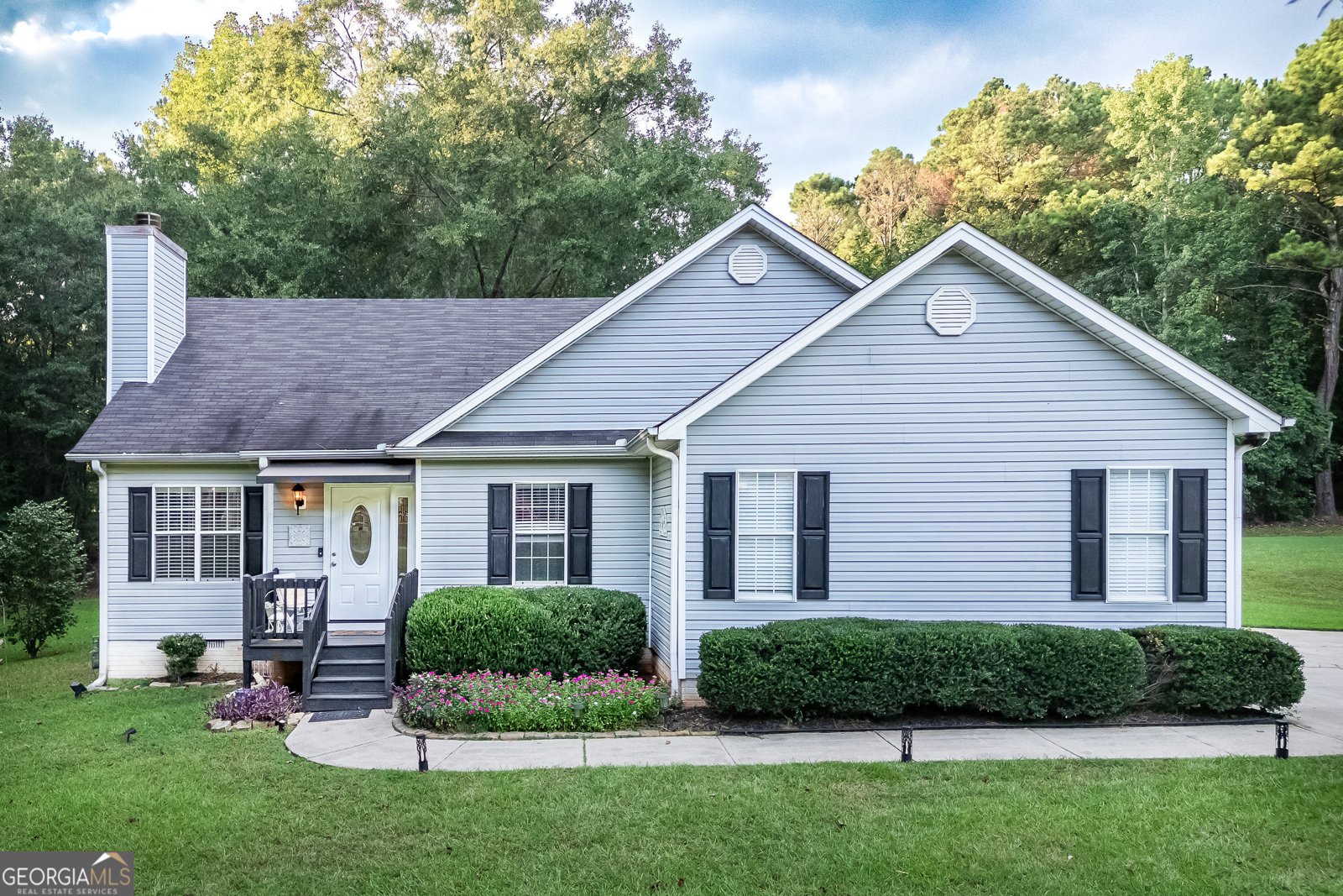 95 Otara Woods Drive Newnan - main photo