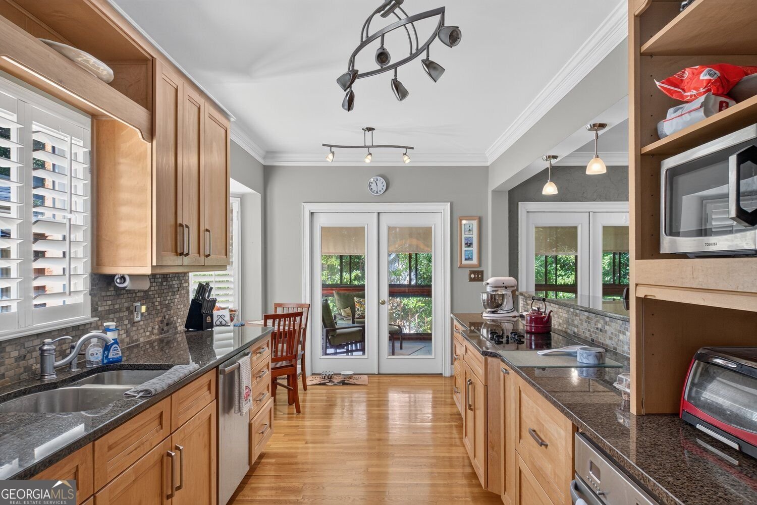 6140 Forest Hills Drive Peachtree Corners - Photo 11