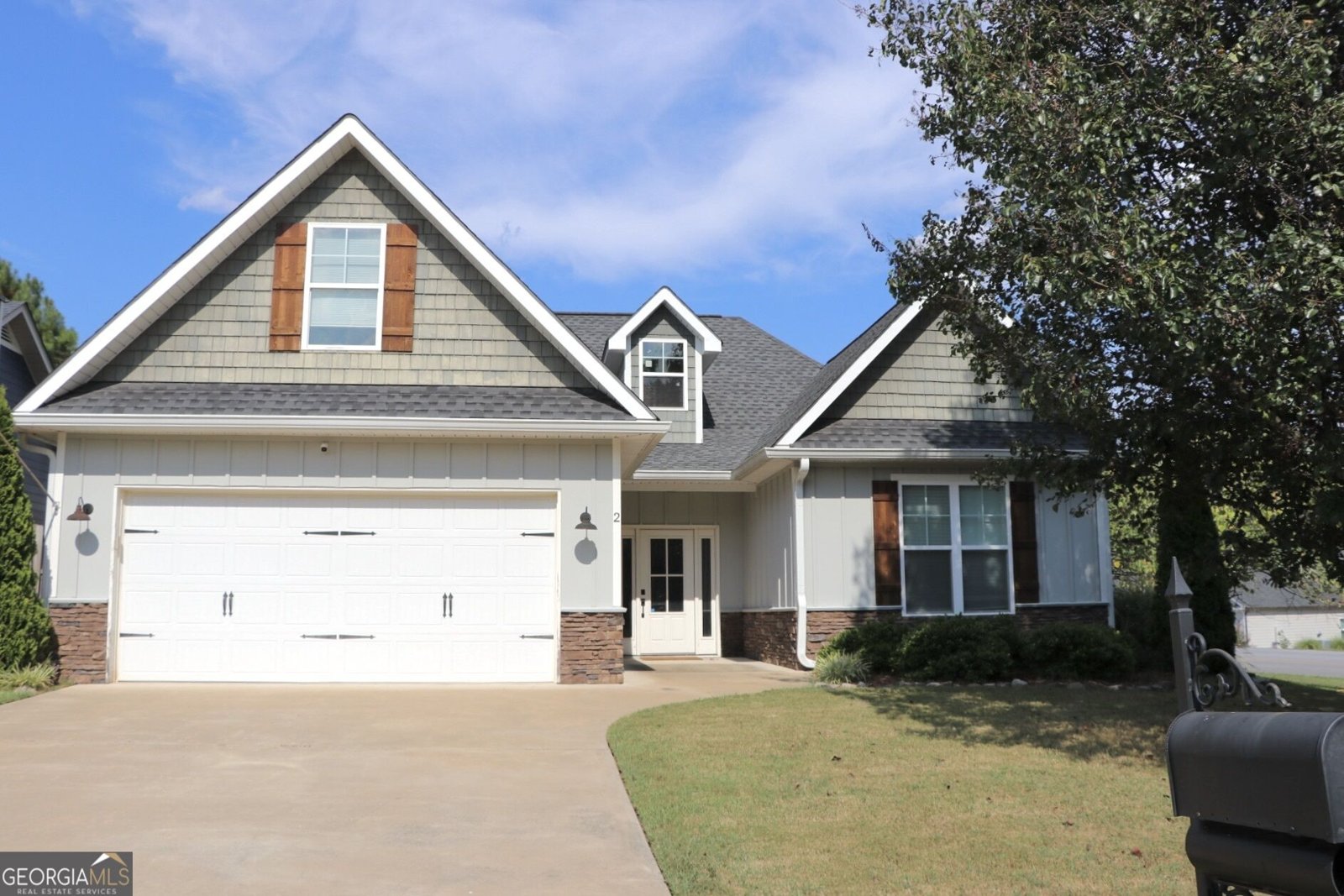 Photo 3