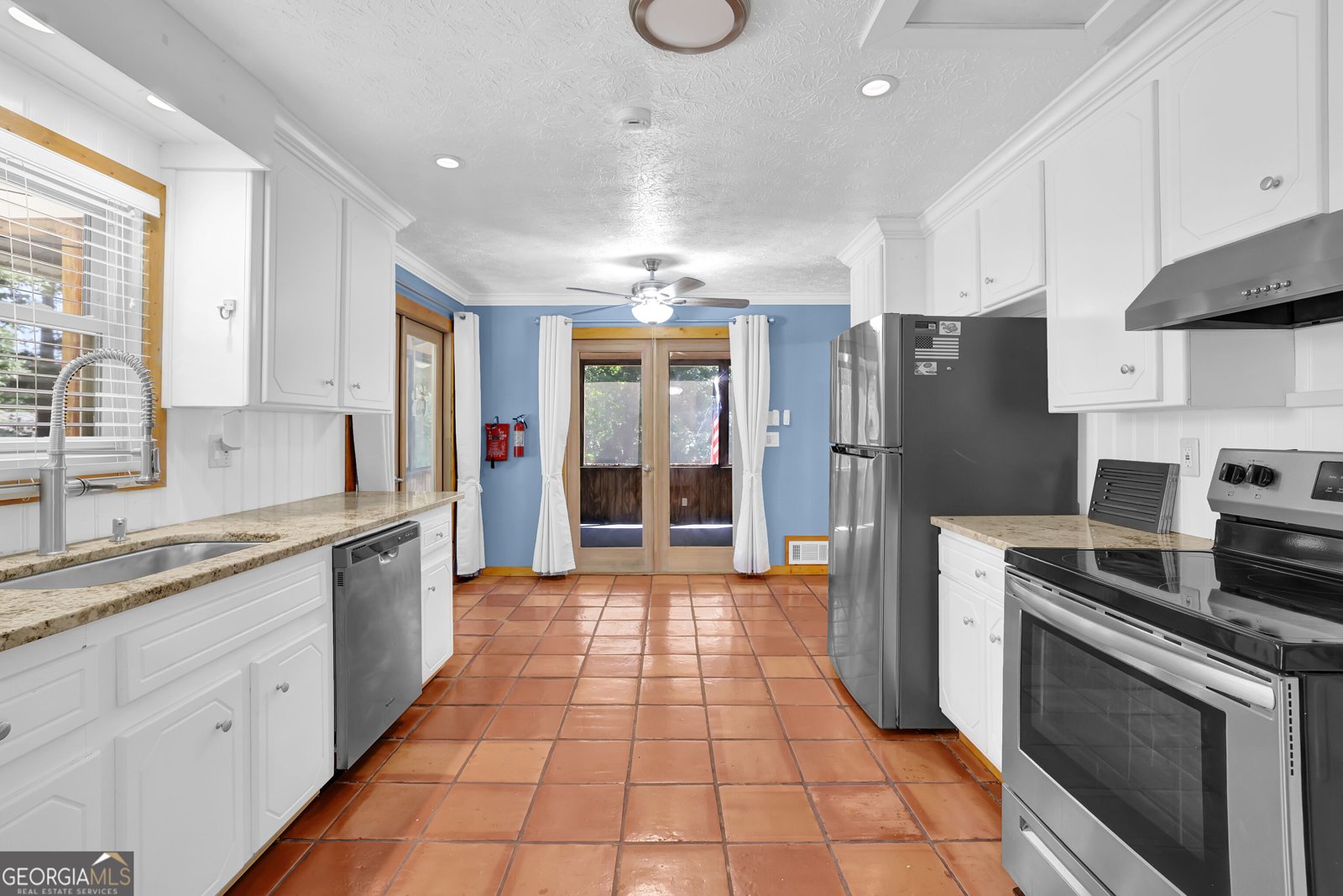 3956 Viewpoint Court Marietta - Photo 6