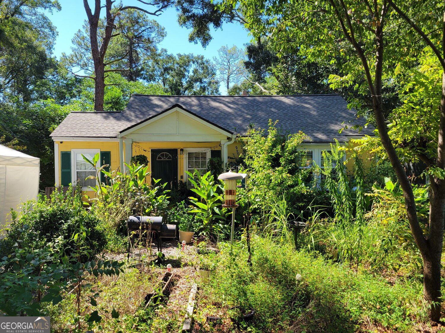 2042 Arlington Circle Atlanta - main photo