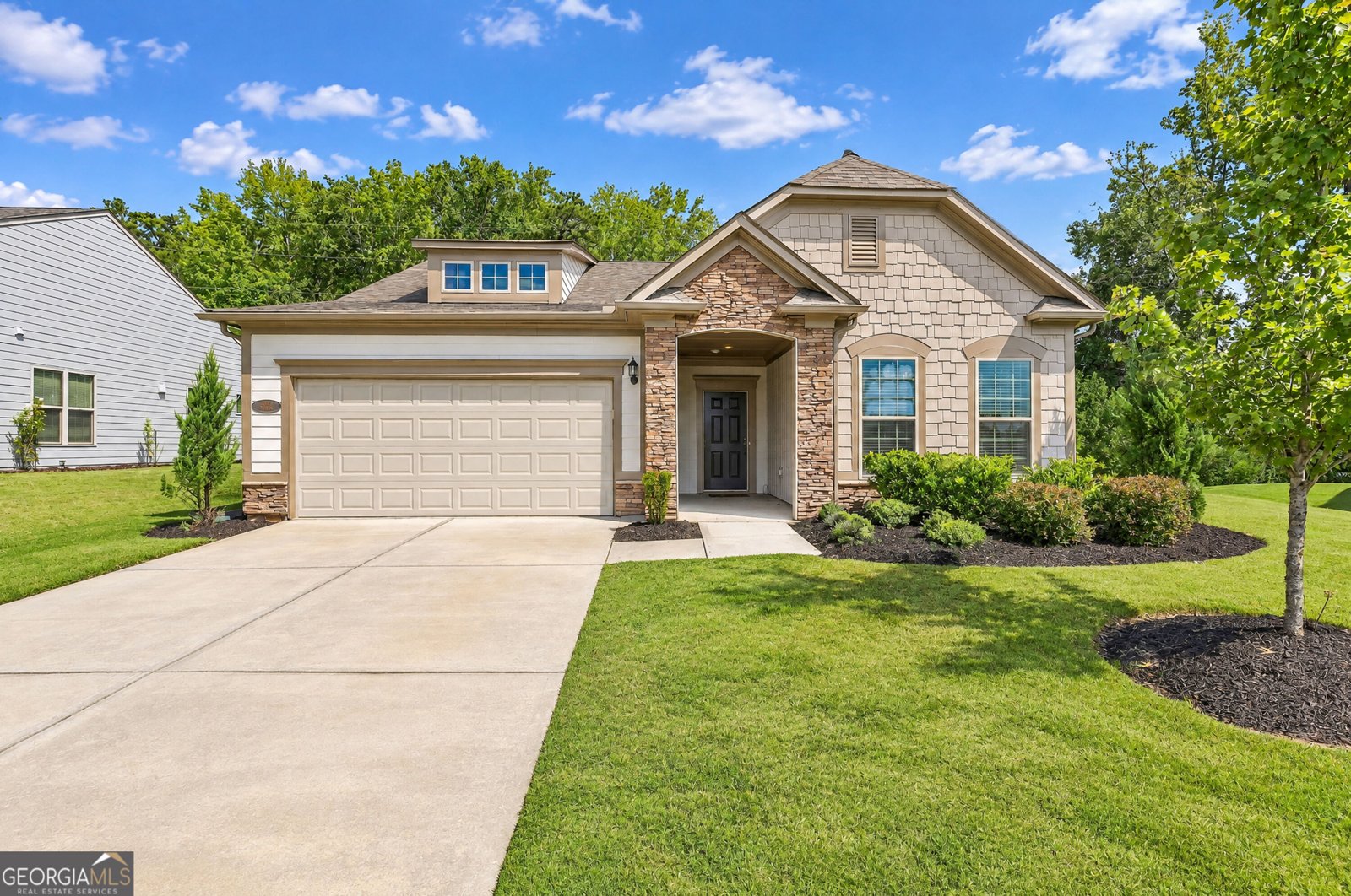 314 Elkins Place Peachtree City - main photo