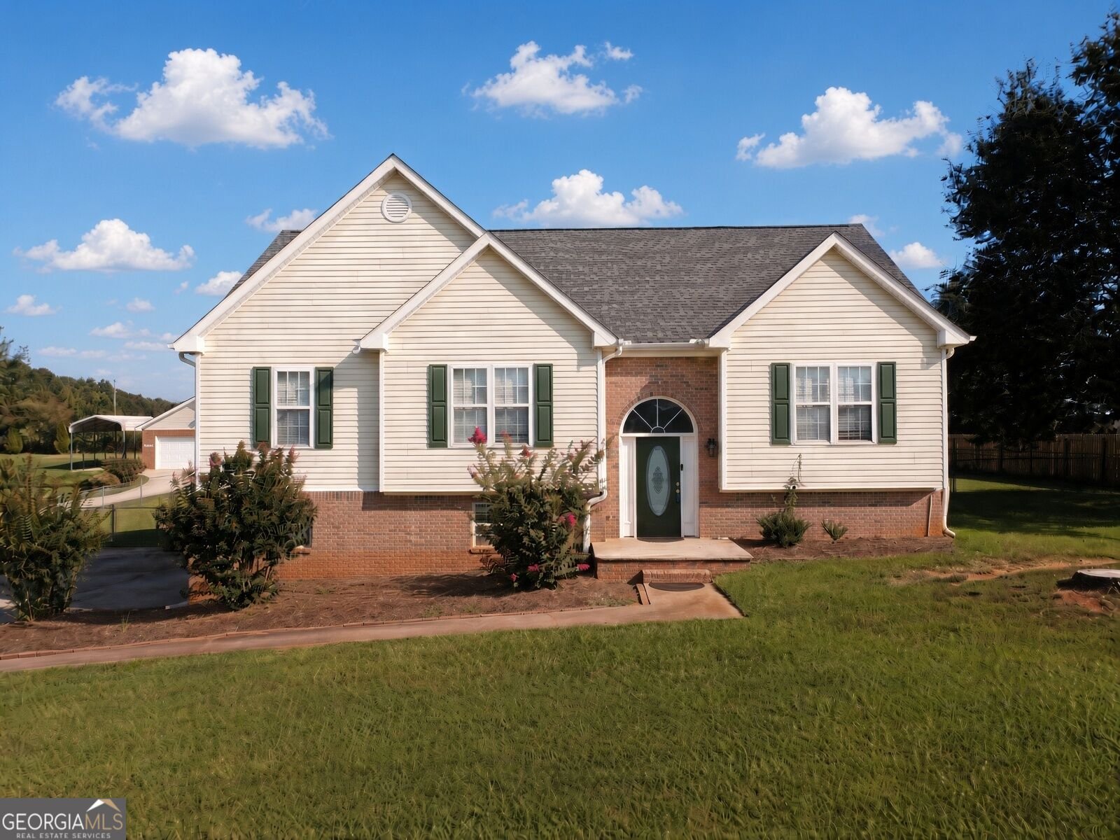 425 Freedom Drive McDonough - main photo