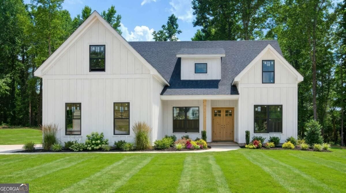 4825 Price Road Gainesville - main photo