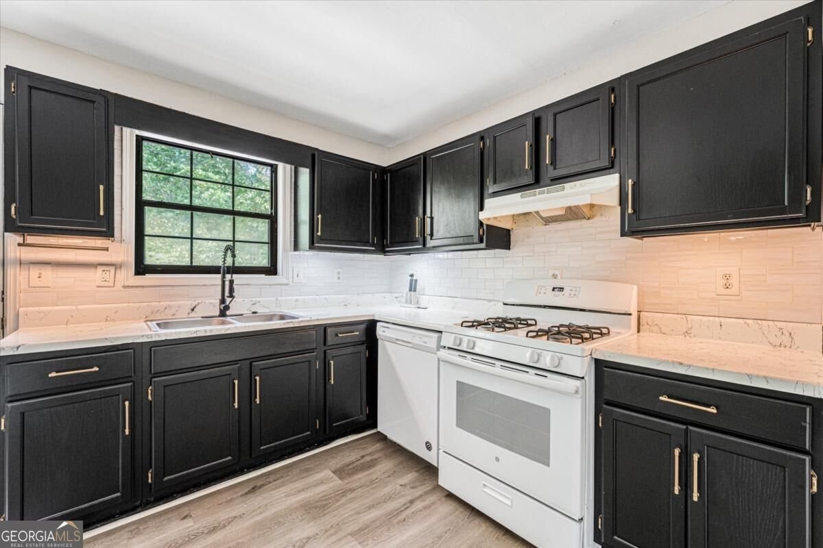2271 Chestnut Place Lithia Springs - Photo 10