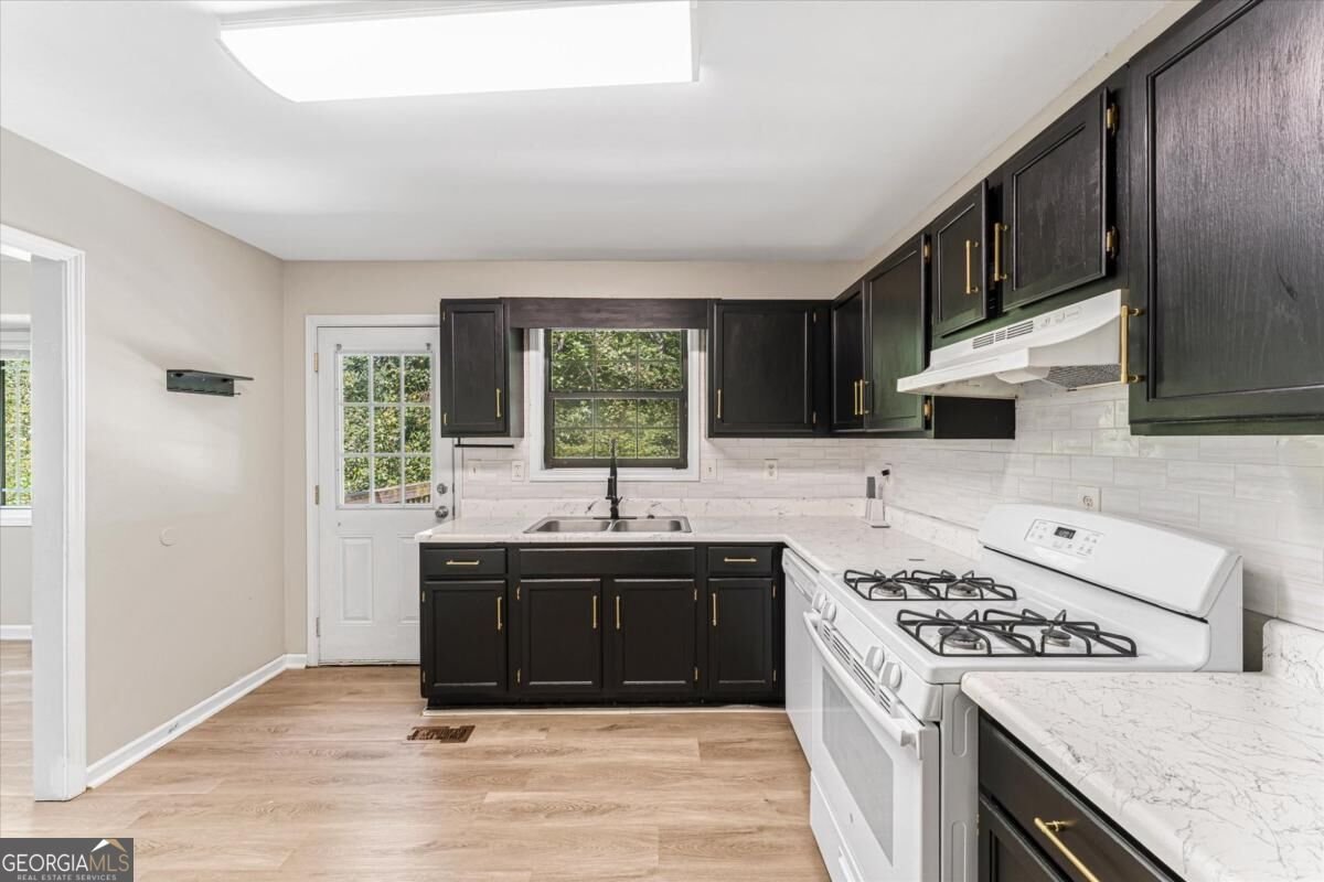 2271 Chestnut Place Lithia Springs - Photo 11