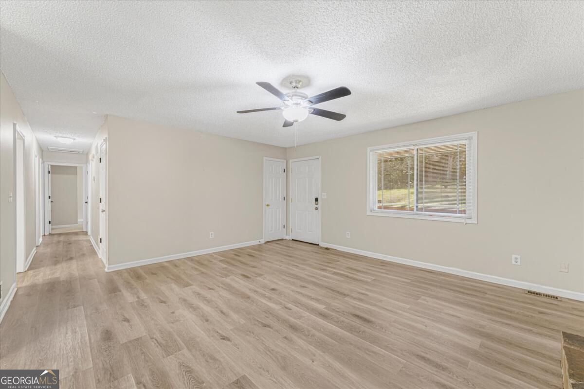 2271 Chestnut Place Lithia Springs - Photo 6