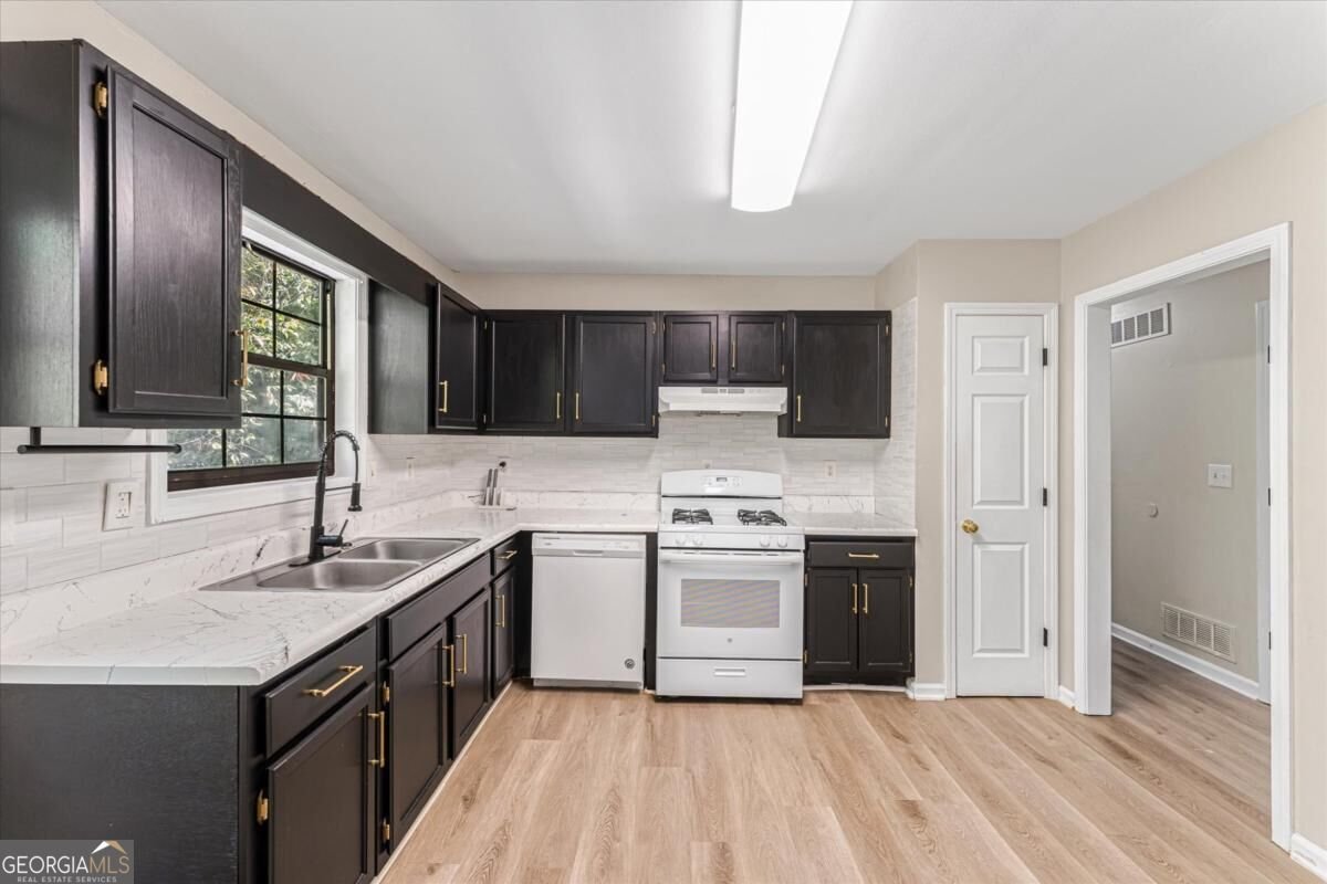 2271 Chestnut Place Lithia Springs - Photo 9