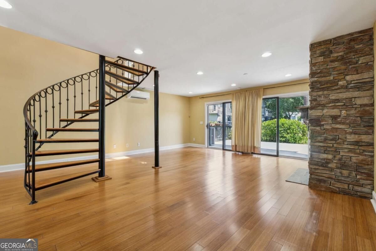 1023 Riverbend Club Drive Atlanta - Photo 12