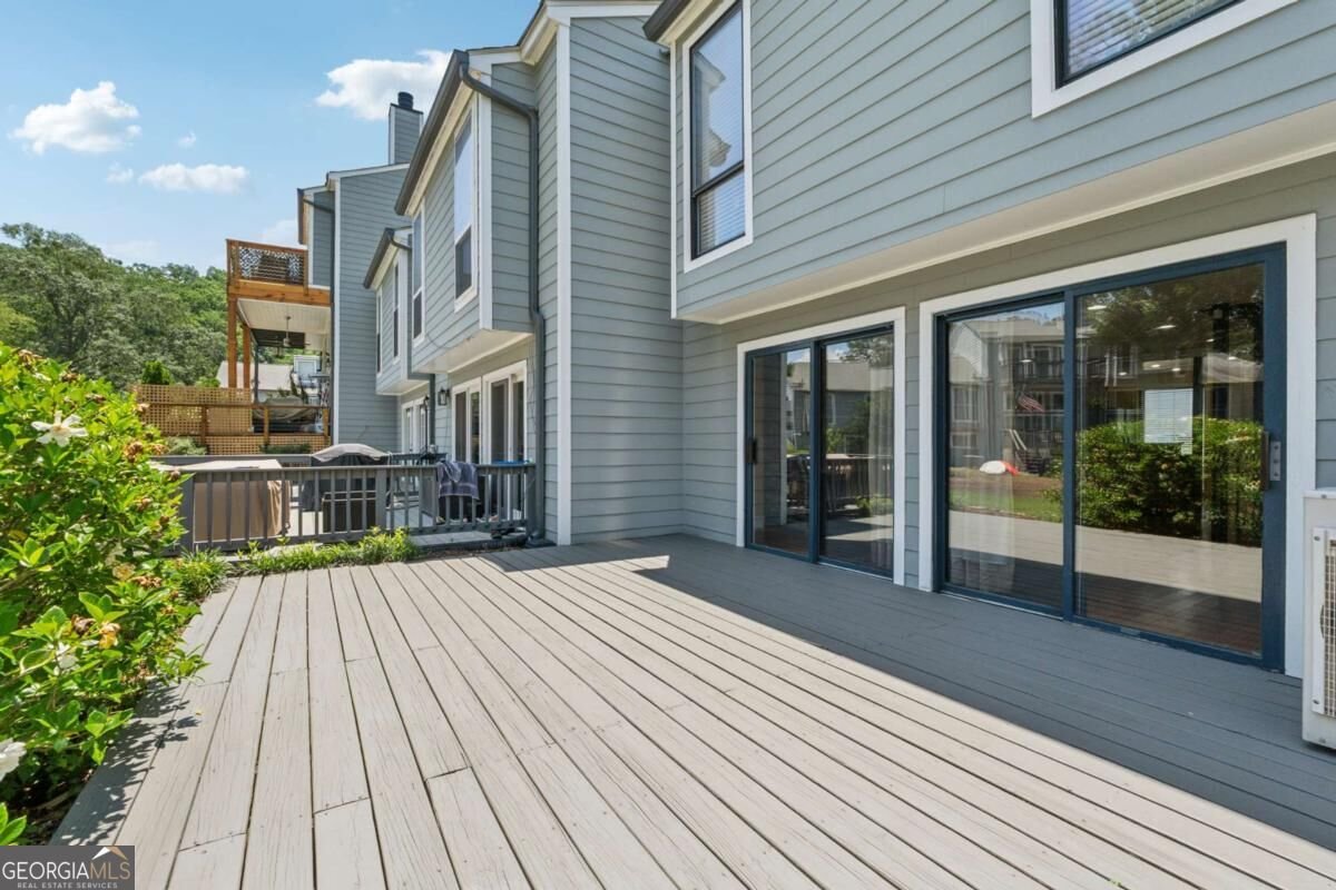 1023 Riverbend Club Drive Atlanta - Photo 23