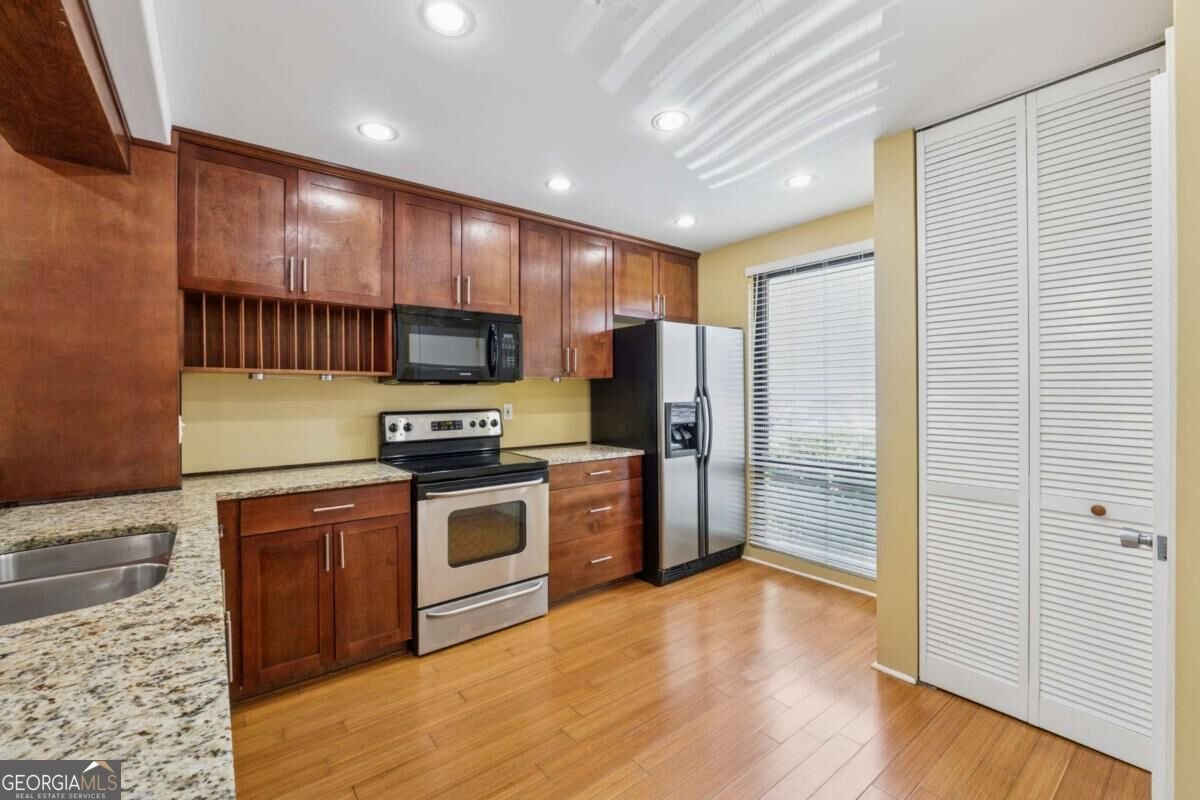 1023 Riverbend Club Drive Atlanta - Photo 6