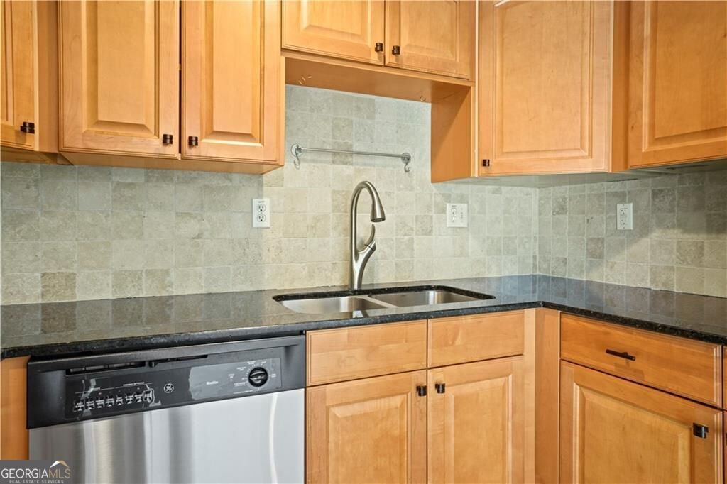 2825 Northeast Expressway Atlanta - Photo 7