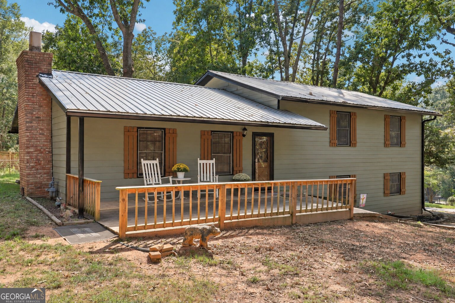 5752 Oak Grove Drive Acworth - main photo