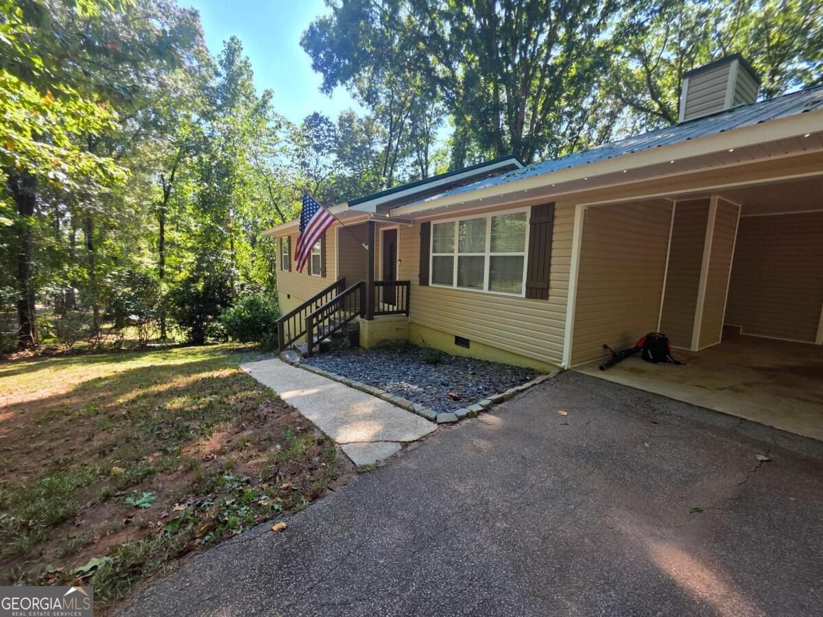105 Heatherbrook Drive Lagrange - main photo