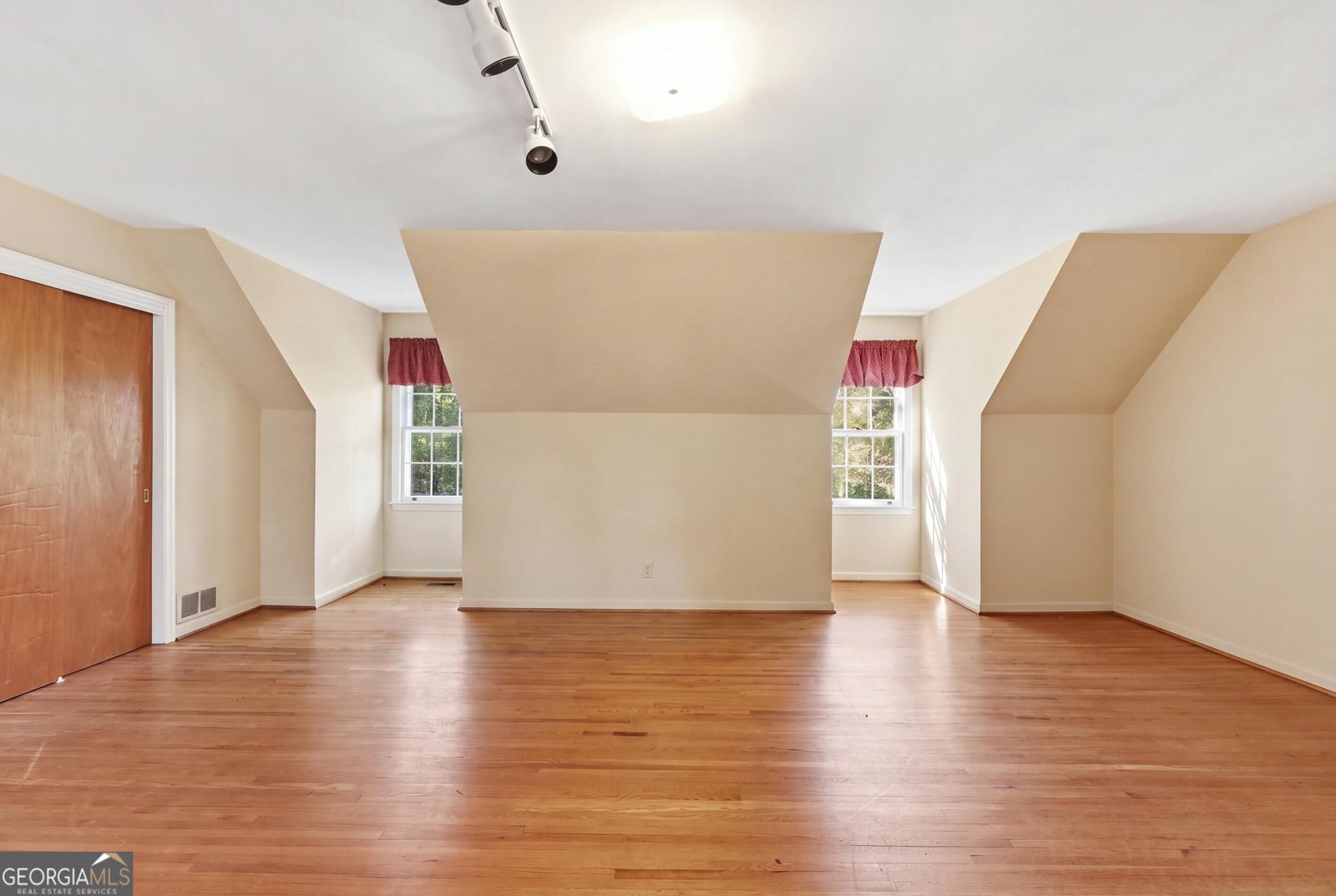 400 Harris Street Toccoa - Photo 32