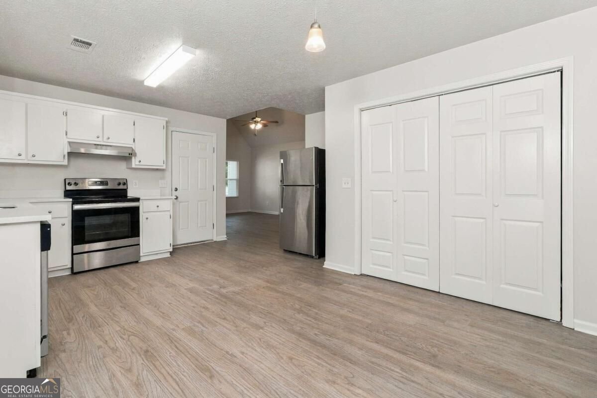 123 Whispering Pine Lane White - Photo 8
