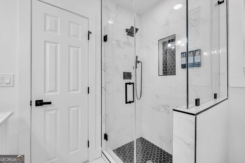 2484 Calvin Avenue East Point - Photo 18