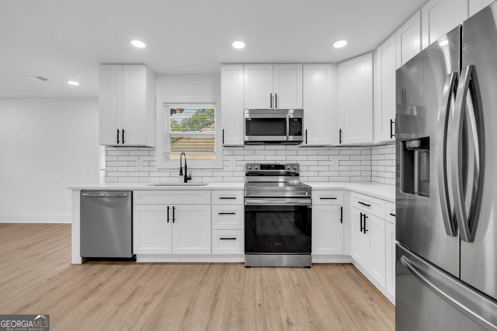 2484 Calvin Avenue East Point - Photo 8