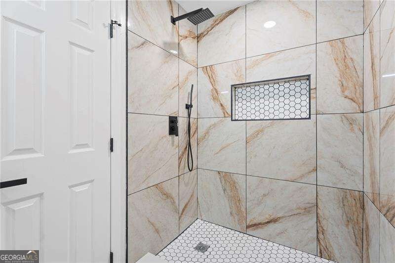 631 Pasadena Court Forest Park - Photo 9