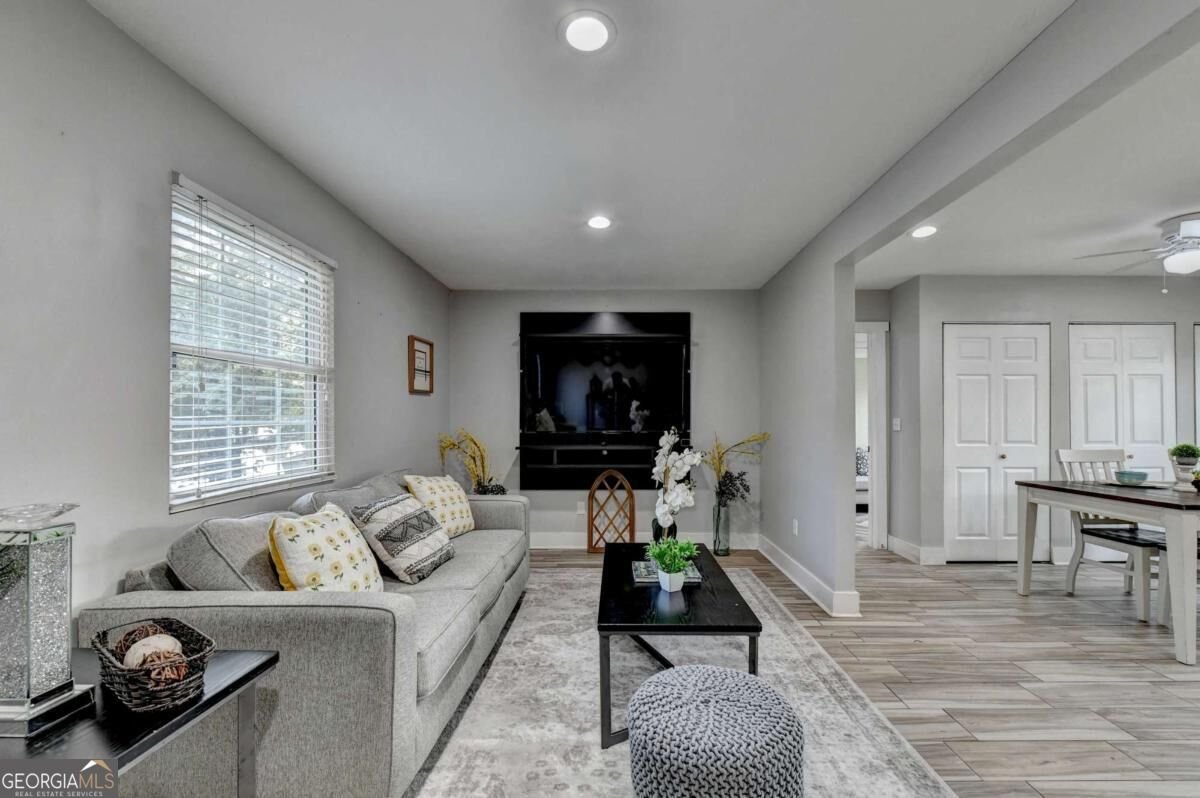 4391 Bryant Drive Lilburn - Photo 10