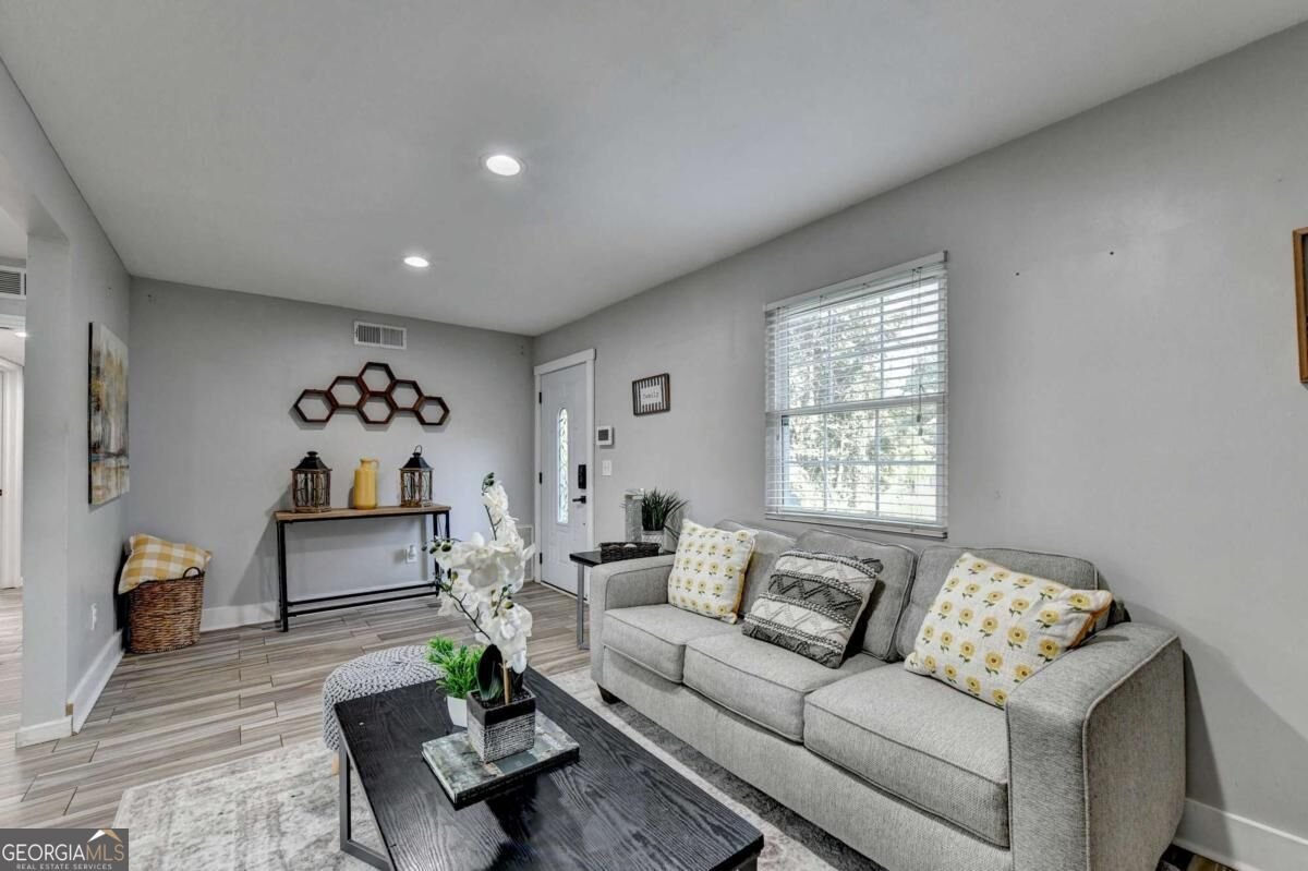 4391 Bryant Drive Lilburn - Photo 13
