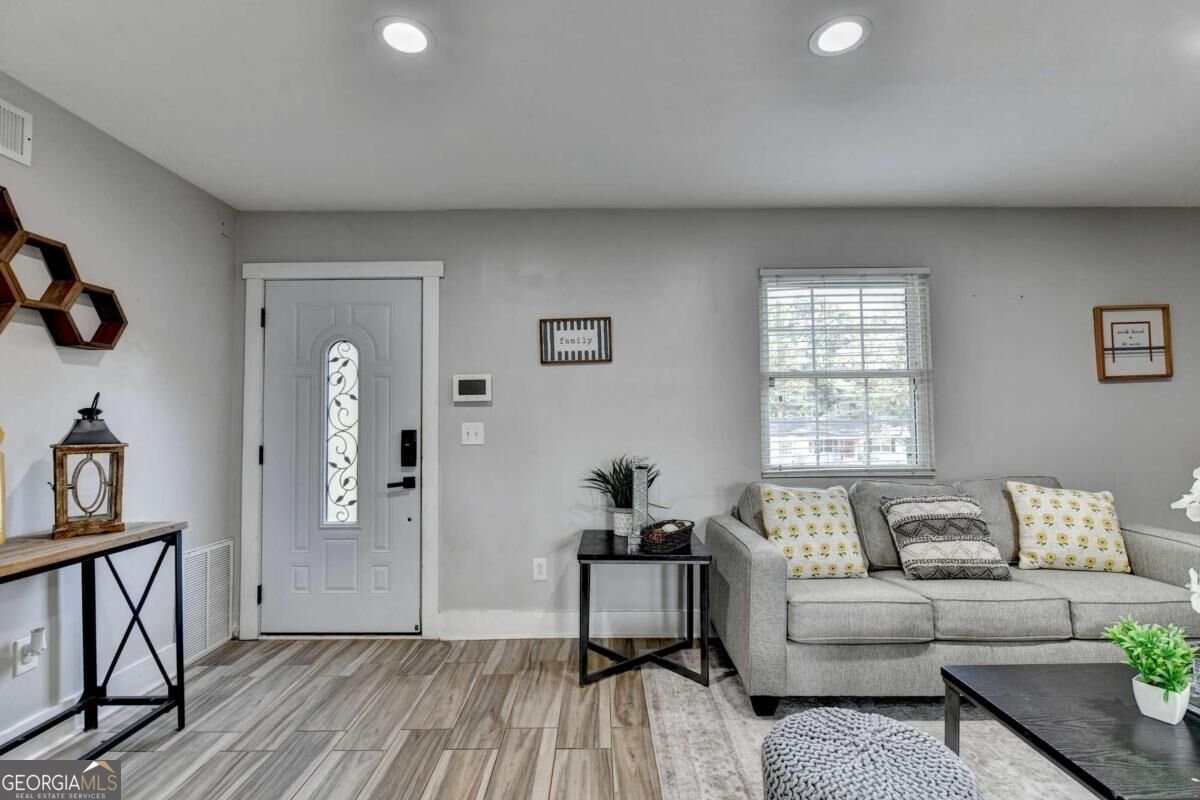 4391 Bryant Drive Lilburn - Photo 9