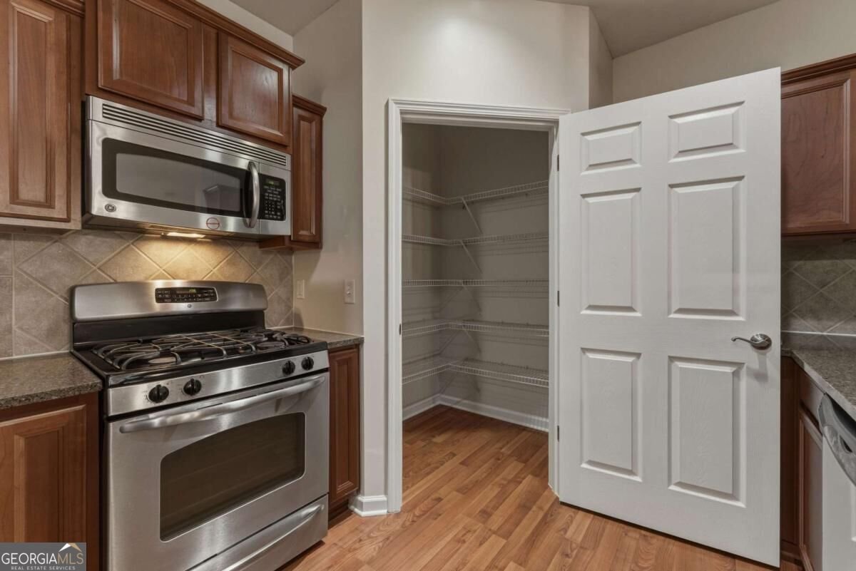 4805 Village Way Smyrna - Photo 9