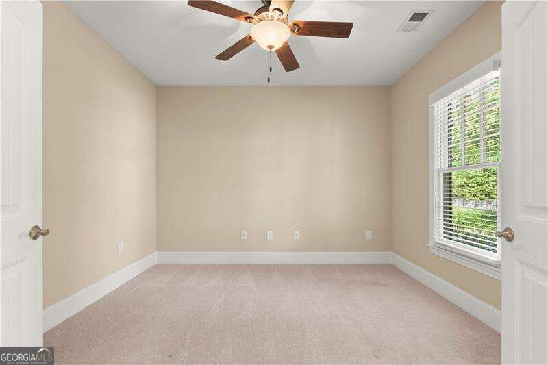 240 Somerset Circle Woodstock - Photo 10