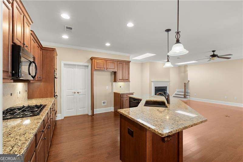 240 Somerset Circle Woodstock - Photo 40