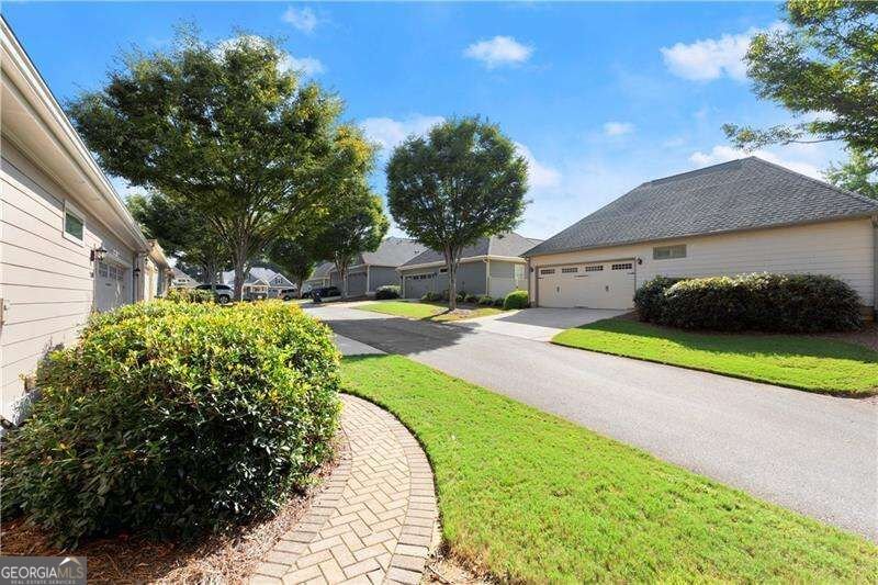 240 Somerset Circle Woodstock - Photo 53