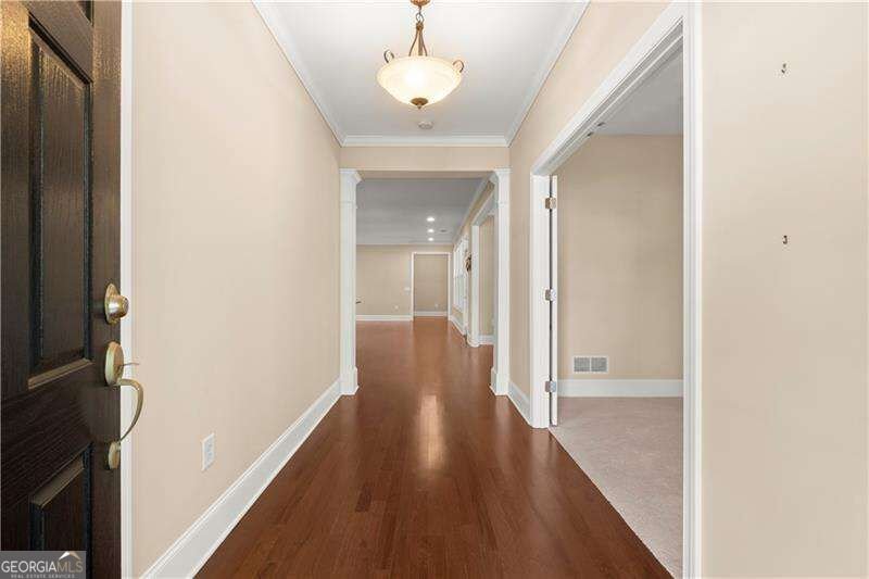 240 Somerset Circle Woodstock - Photo 6