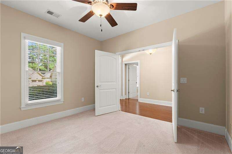 240 Somerset Circle Woodstock - Photo 8
