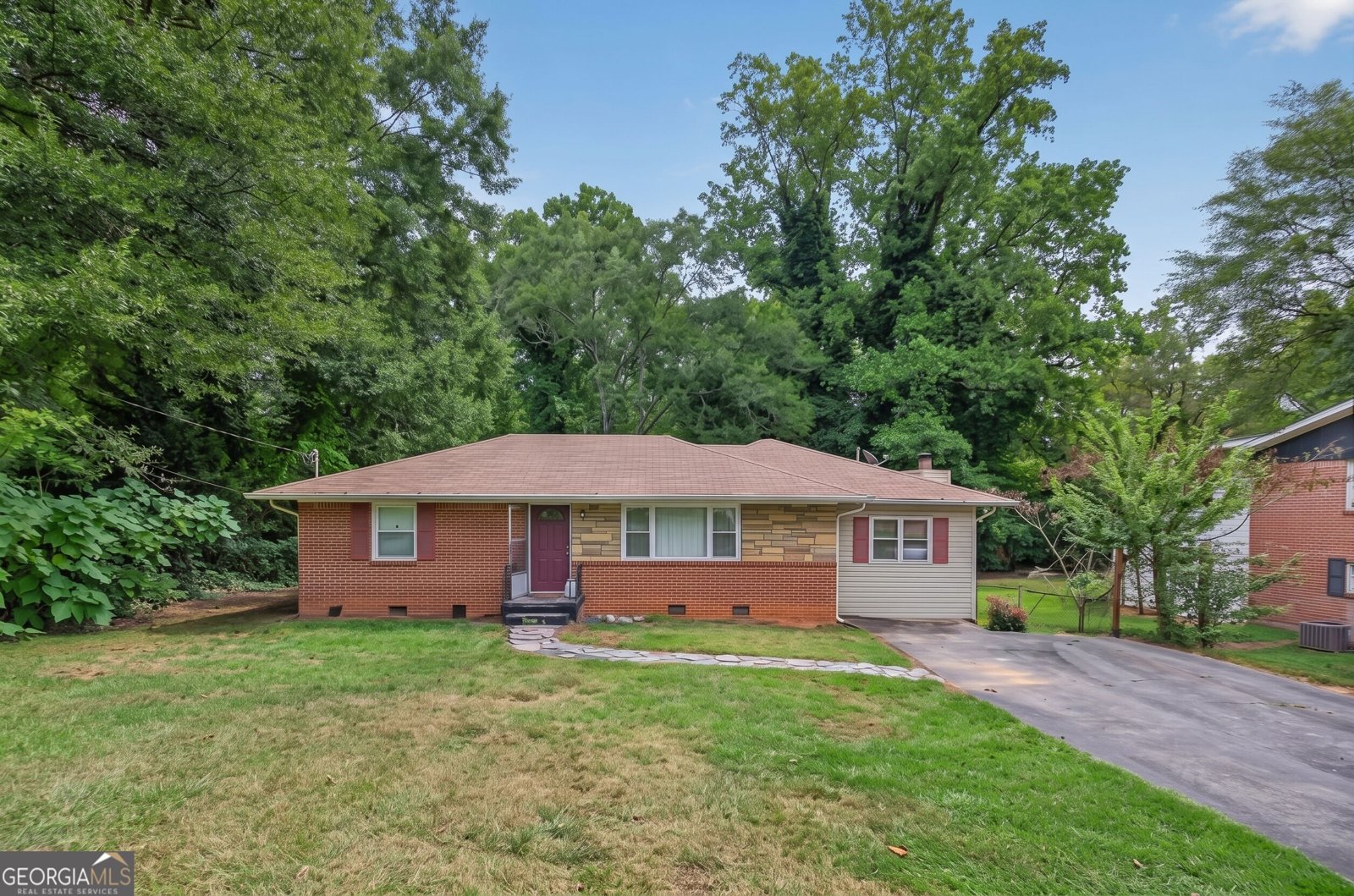 128 Peachtree Circle Marietta - main photo