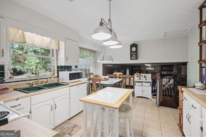 172 Belfast Court Mableton - Photo 9