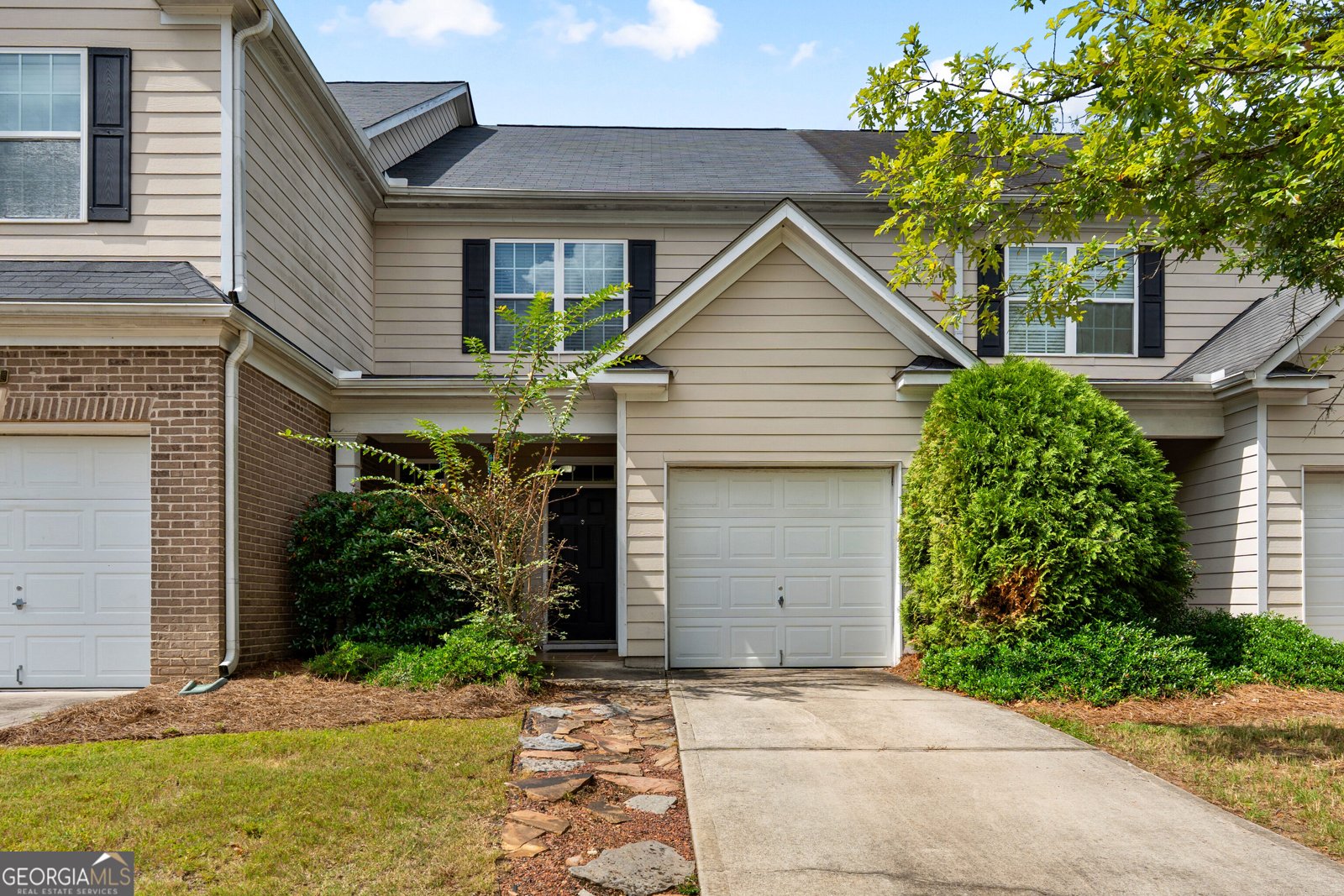 143 Granite Way Newnan - main photo