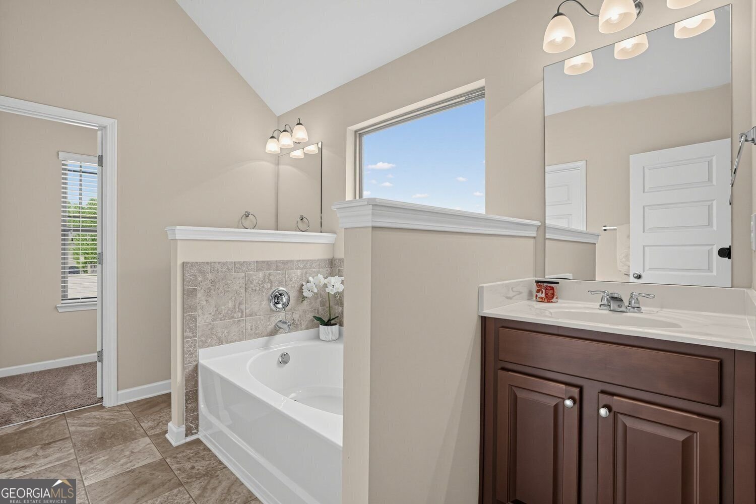 9983 Musket Ridge Circle Jonesboro - Photo 13