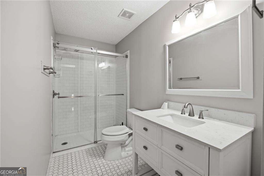 8010 Hickory Court Murrayville - Photo 20