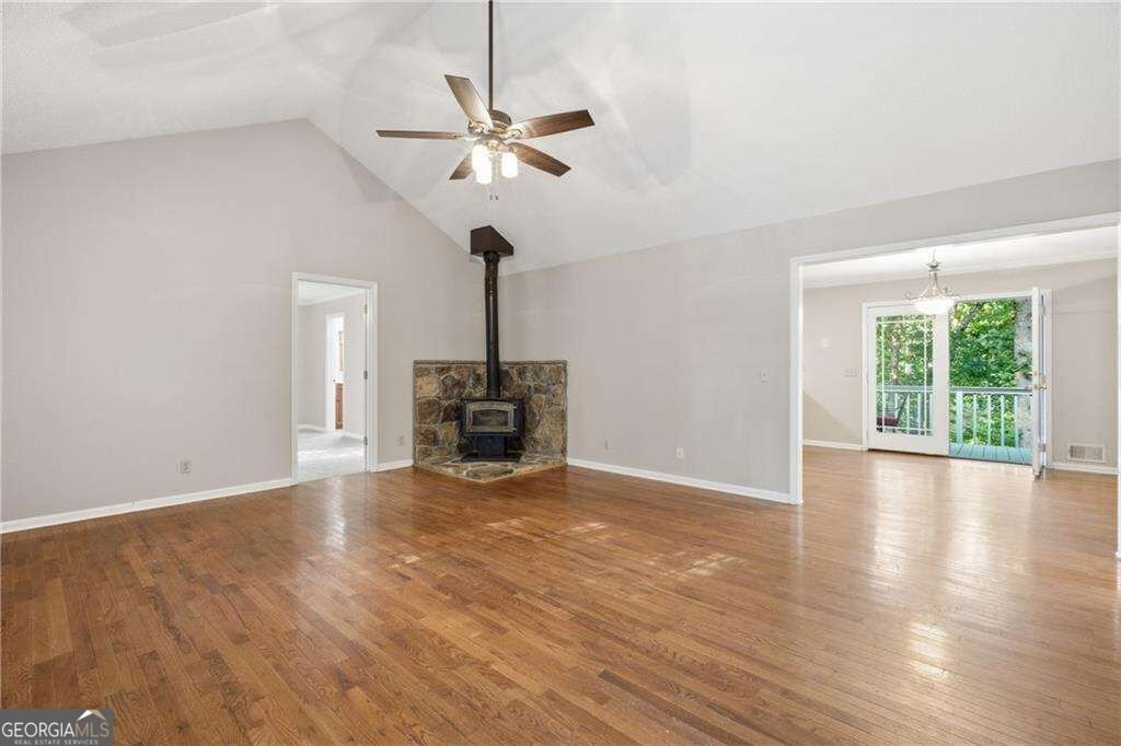 8010 Hickory Court Murrayville - Photo 9