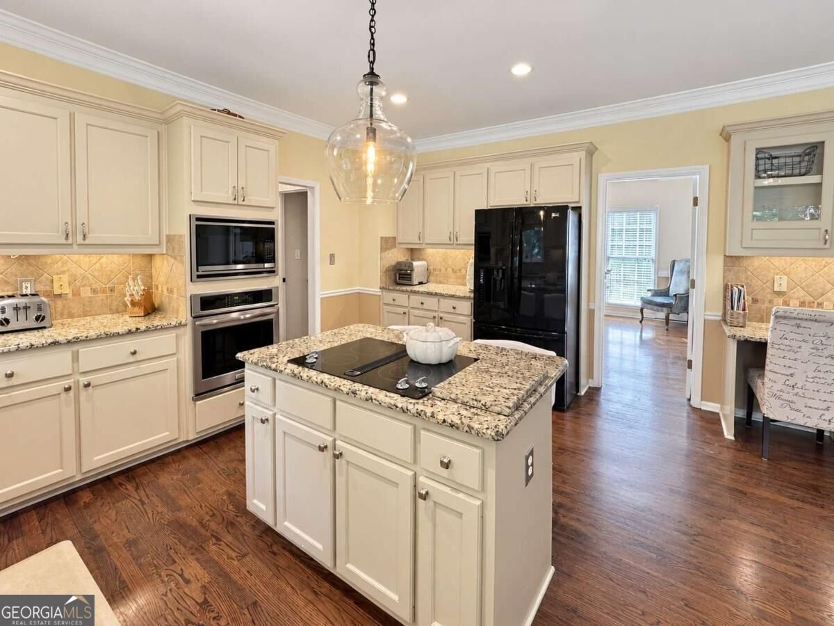 1455 Chinook Court Lilburn - Photo 8
