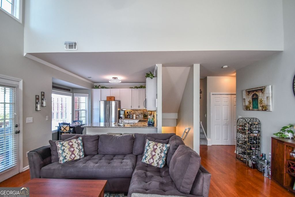 1093 SCALES Road Suwanee - Photo 10