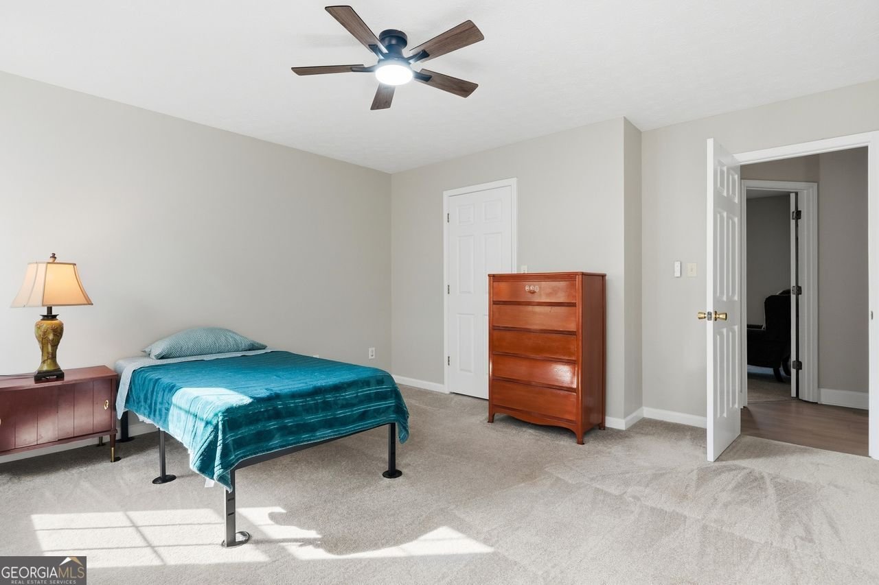 1215 Hillcrest Glenn Circle Sugar Hill - Photo 16