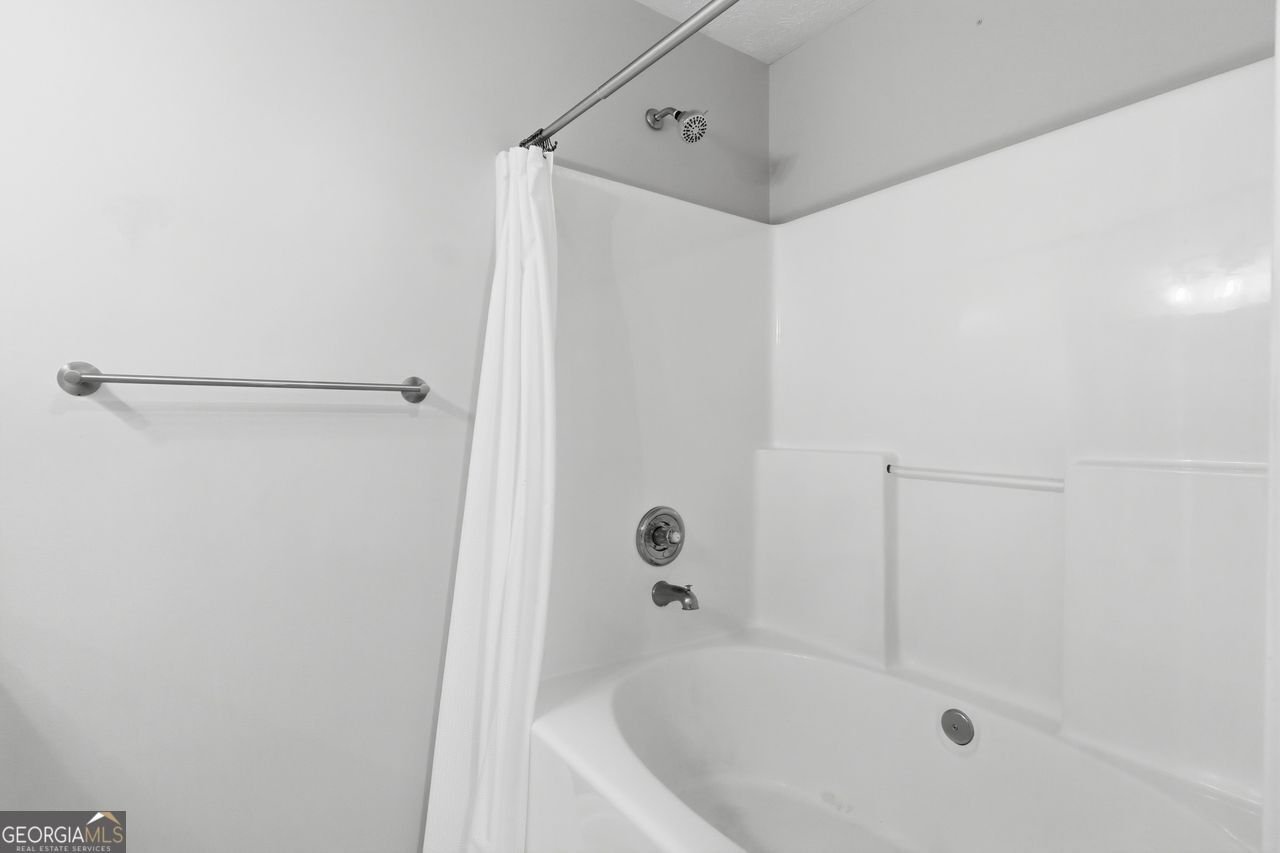 1215 Hillcrest Glenn Circle Sugar Hill - Photo 19