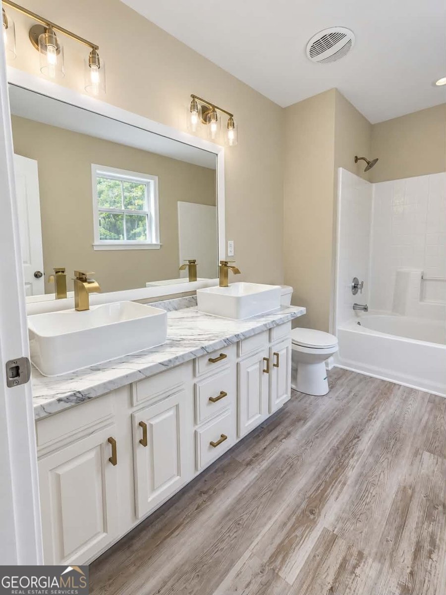 104 Silver Maple Court Byron - Photo 12