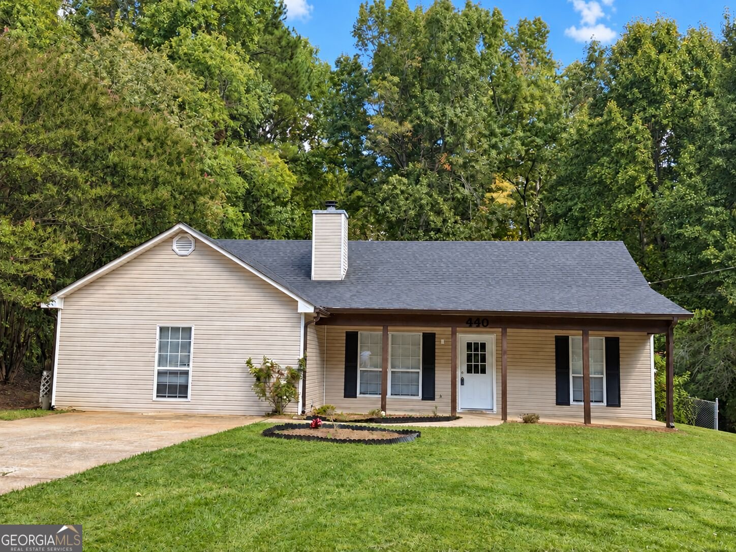 440 Country Woods Drive Covington - main photo