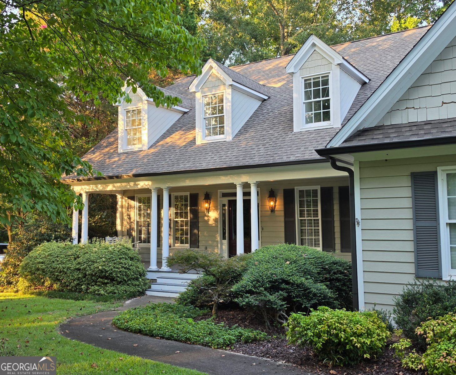 187 Shoreline Circle Newnan - main photo