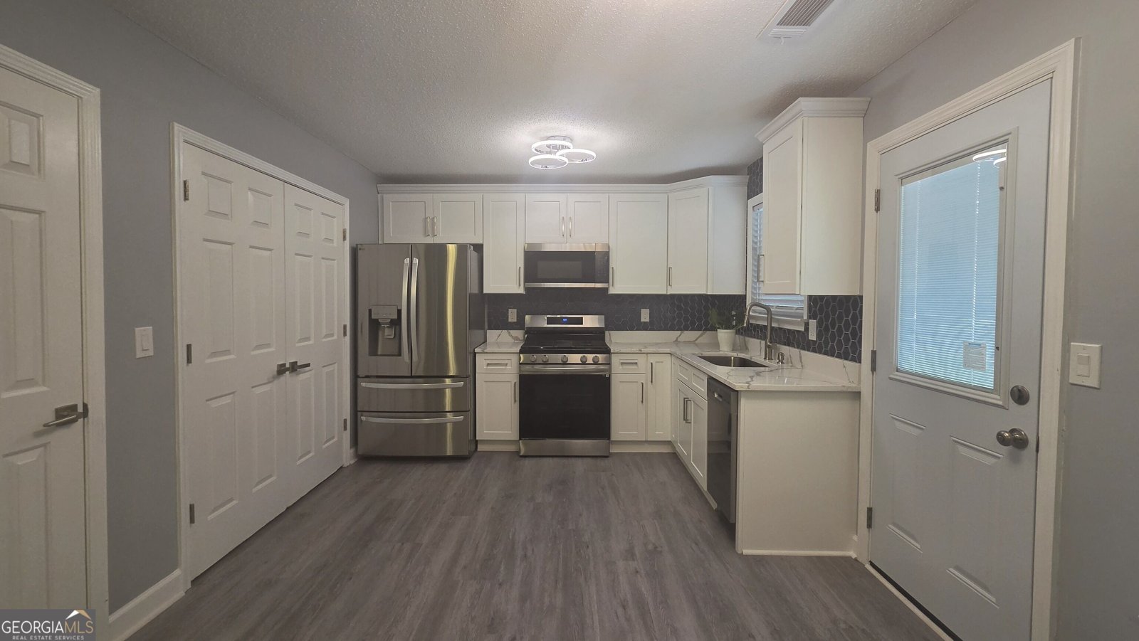208 Nadia Court Locust Grove - Photo 17